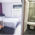 Triple Room In Vauxhall - 6